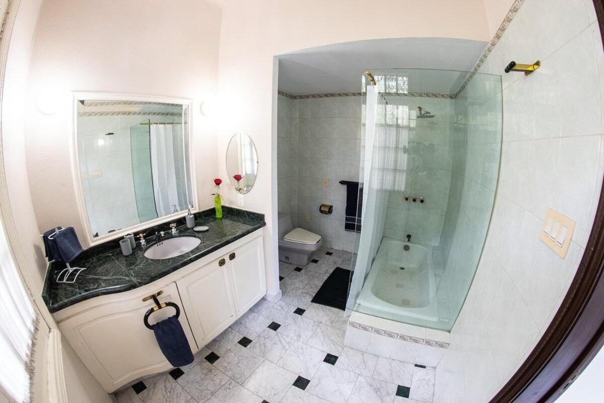 Habitaciones En Excelente Ubicacion Para 8 Personas مدينة مكسيكو المظهر الخارجي الصورة